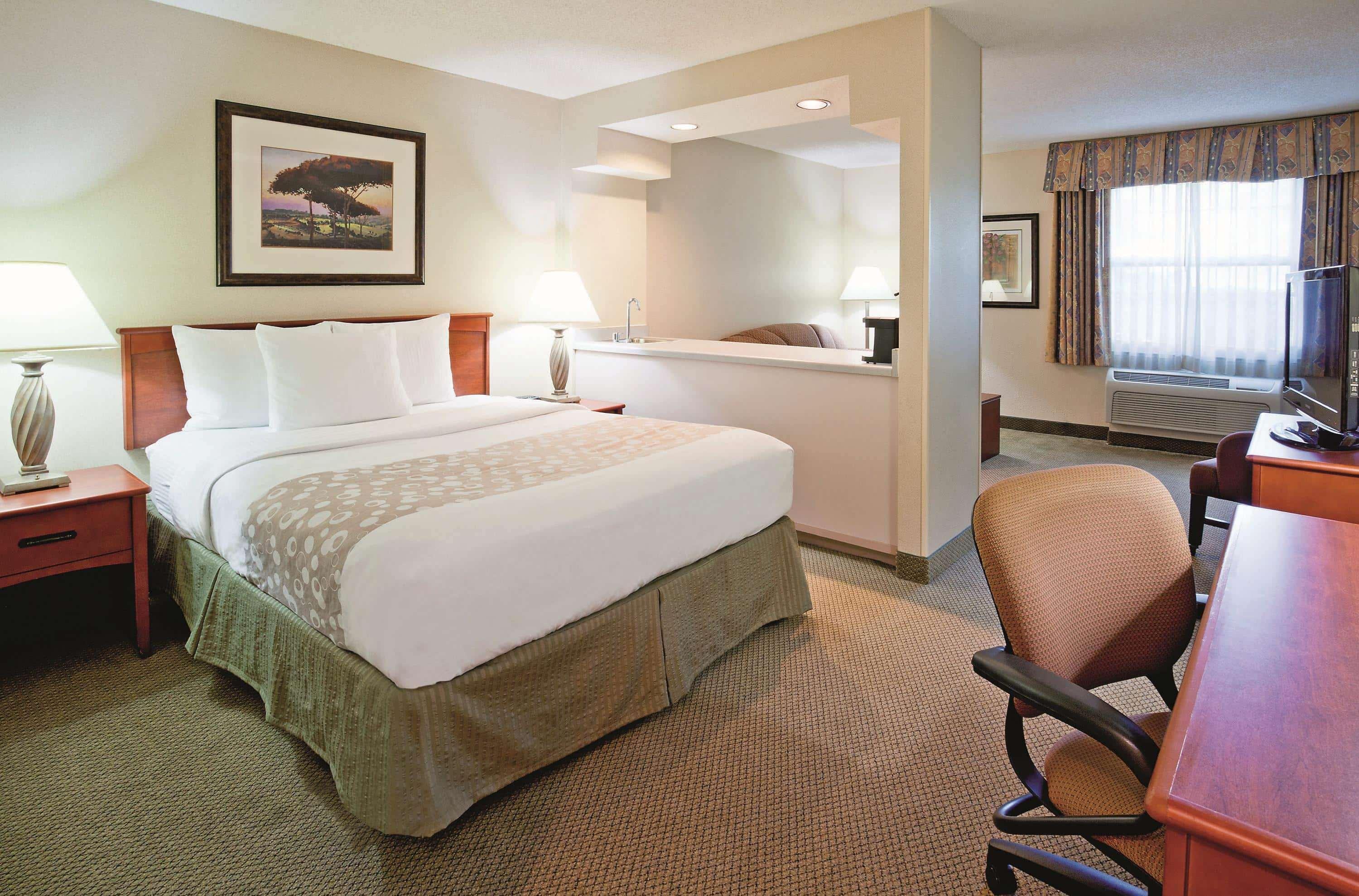 La Quinta By Wyndham Appleton College Avenue Hotell Exteriör bild