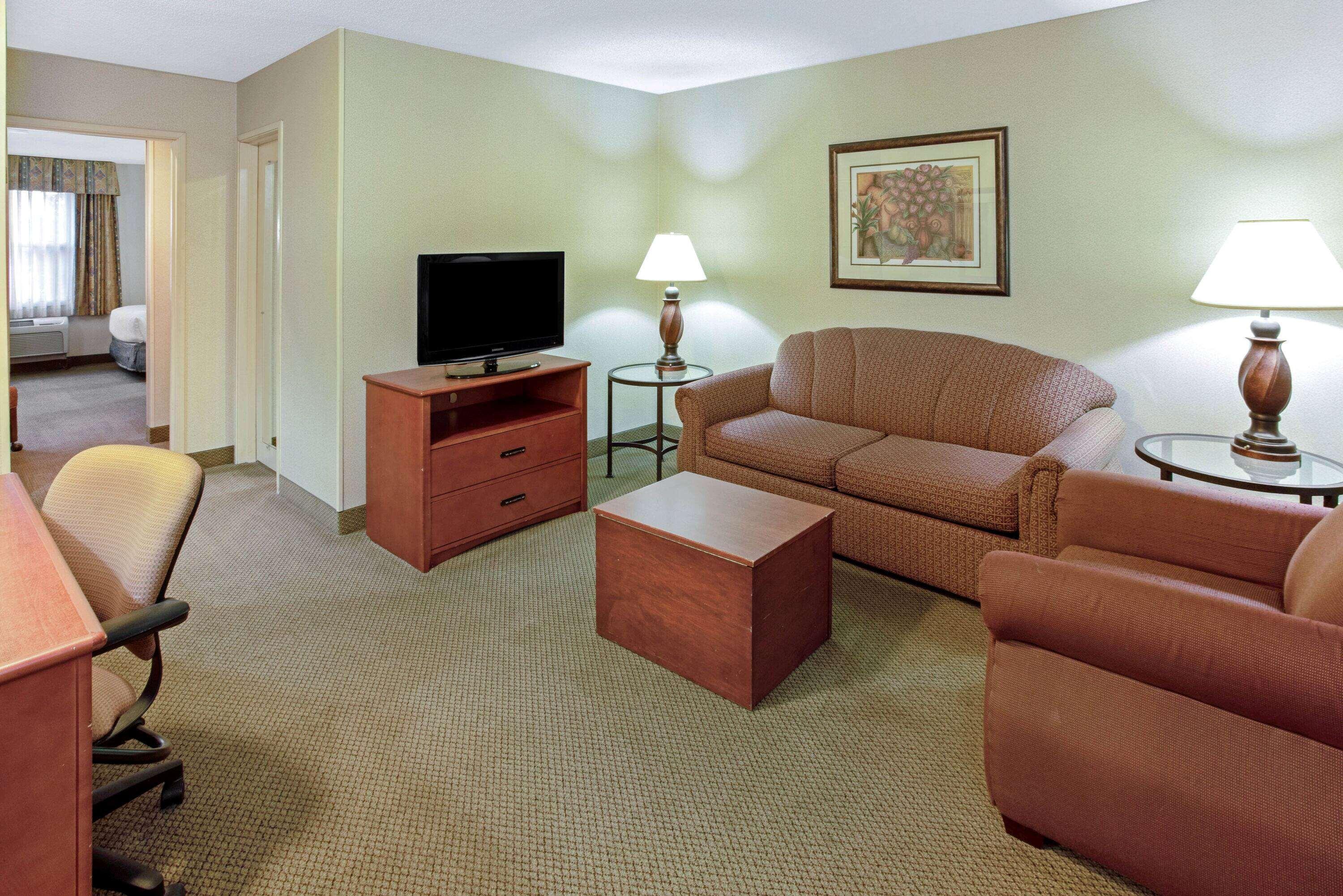 La Quinta By Wyndham Appleton College Avenue Hotell Exteriör bild