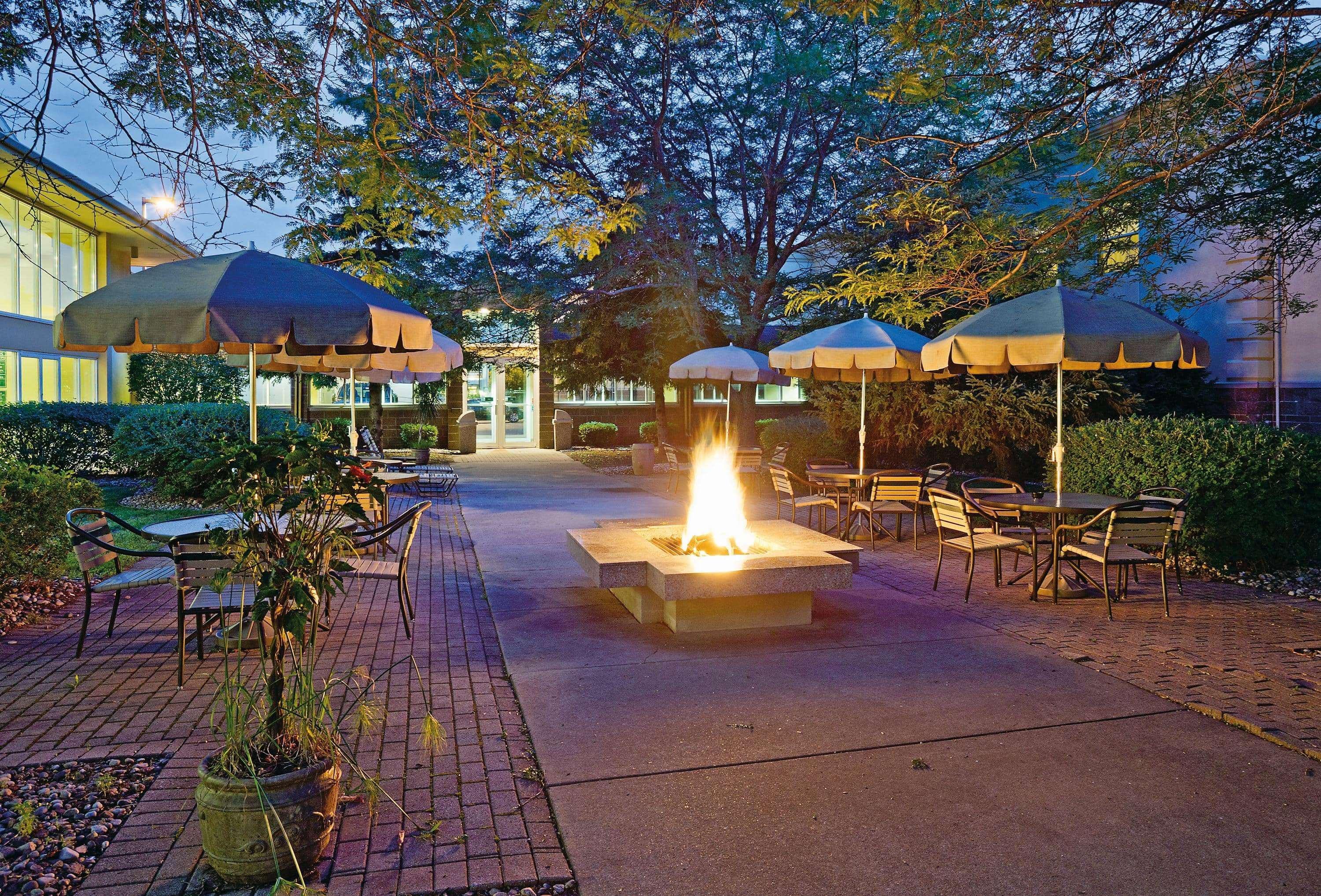 La Quinta By Wyndham Appleton College Avenue Hotell Exteriör bild