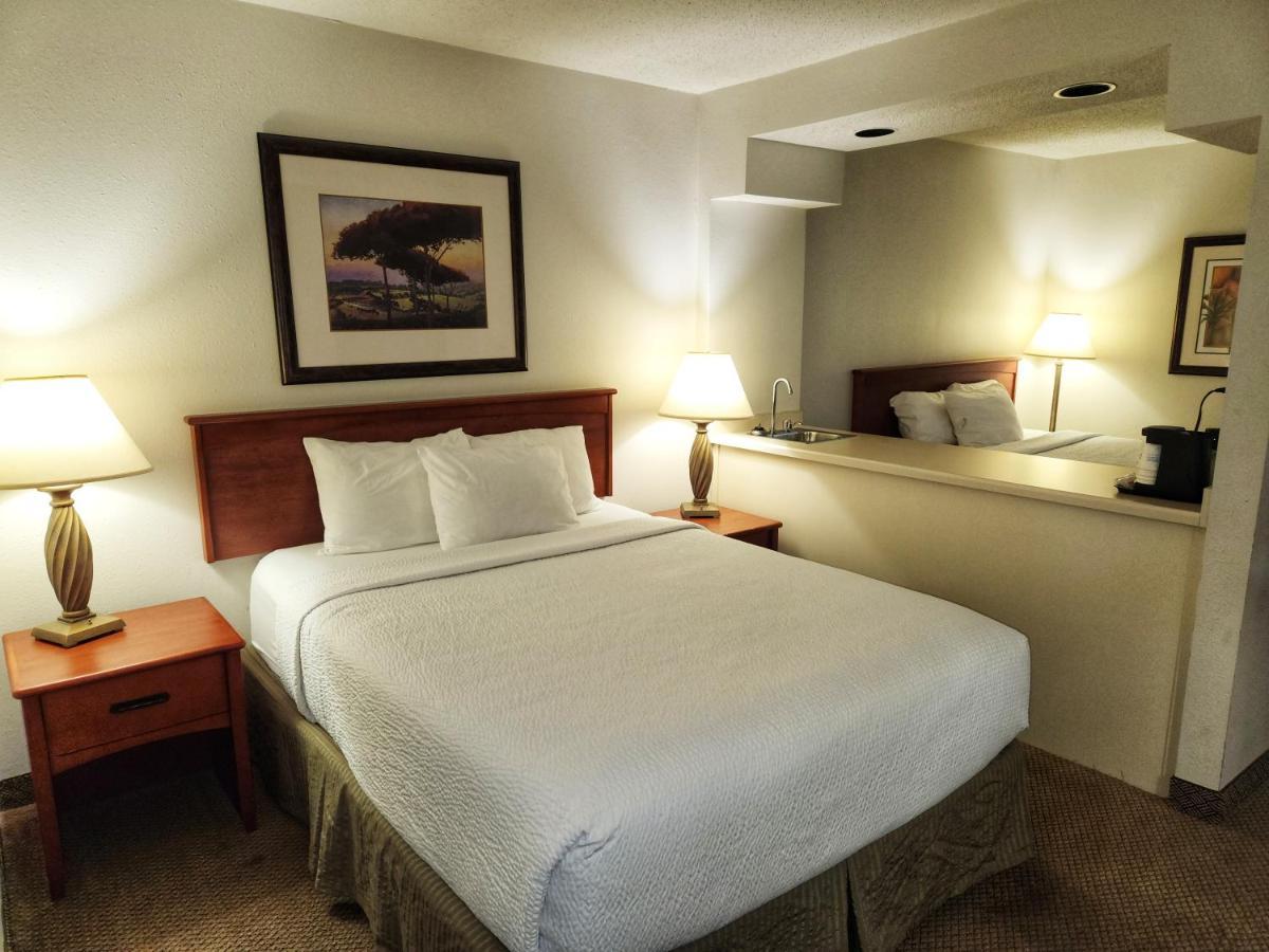 La Quinta By Wyndham Appleton College Avenue Hotell Exteriör bild