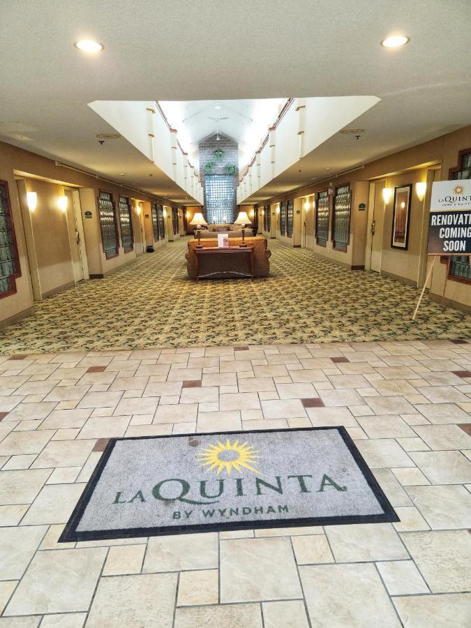 La Quinta By Wyndham Appleton College Avenue Hotell Exteriör bild