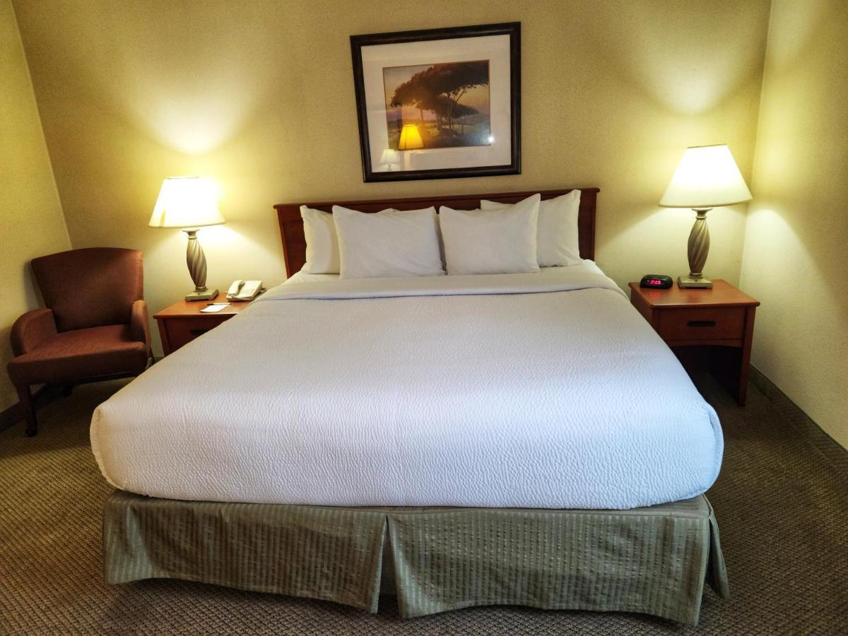 La Quinta By Wyndham Appleton College Avenue Hotell Exteriör bild