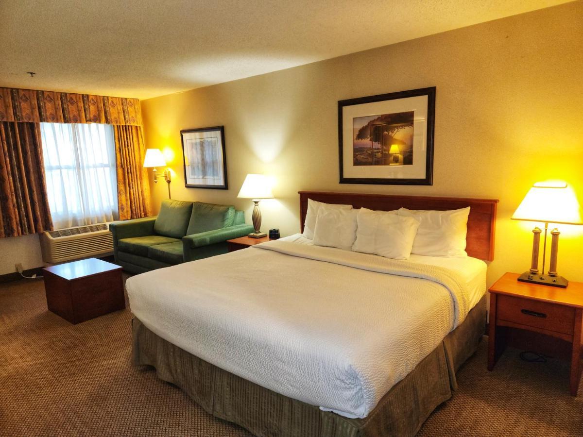 La Quinta By Wyndham Appleton College Avenue Hotell Exteriör bild
