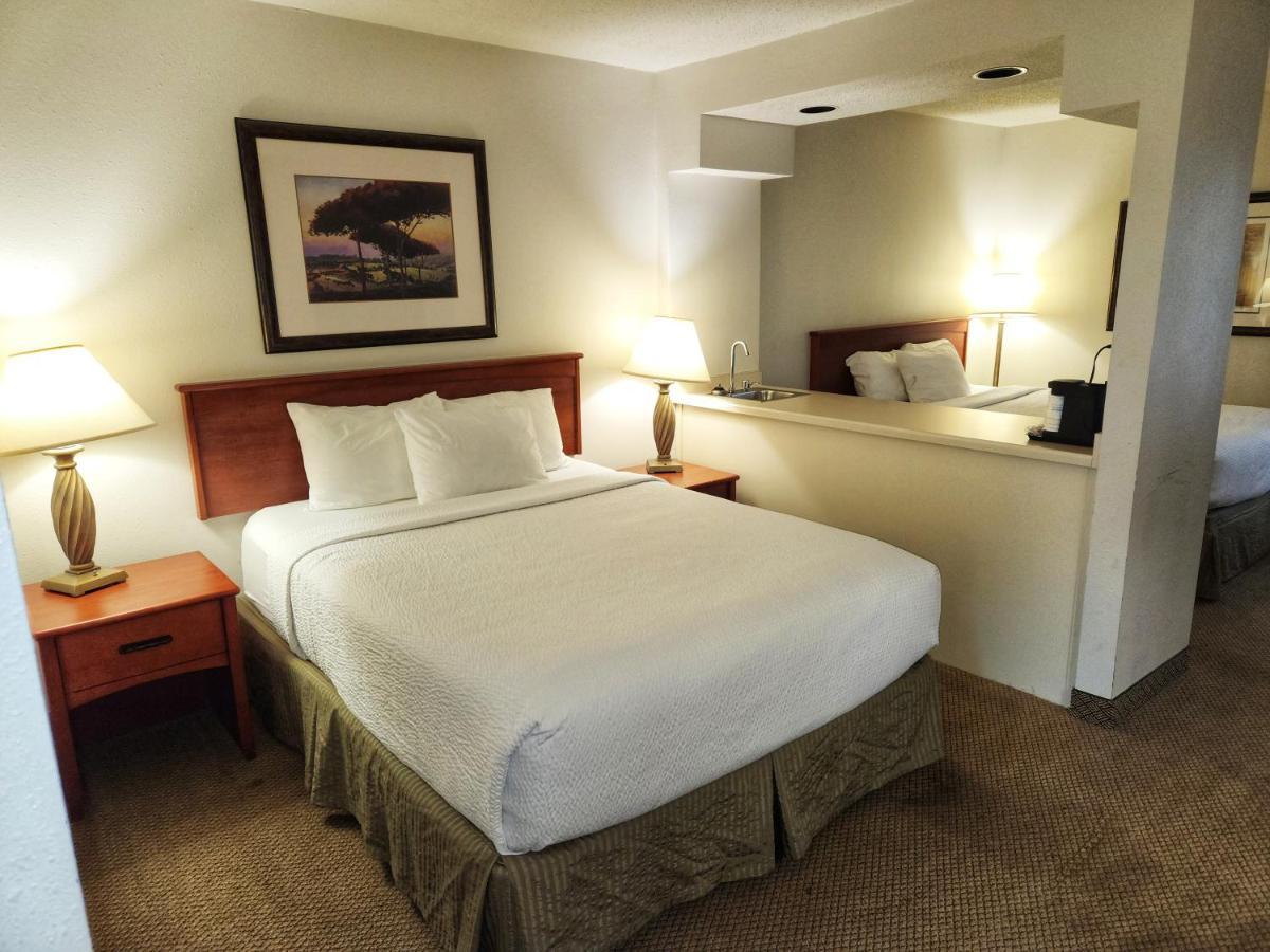 La Quinta By Wyndham Appleton College Avenue Hotell Exteriör bild