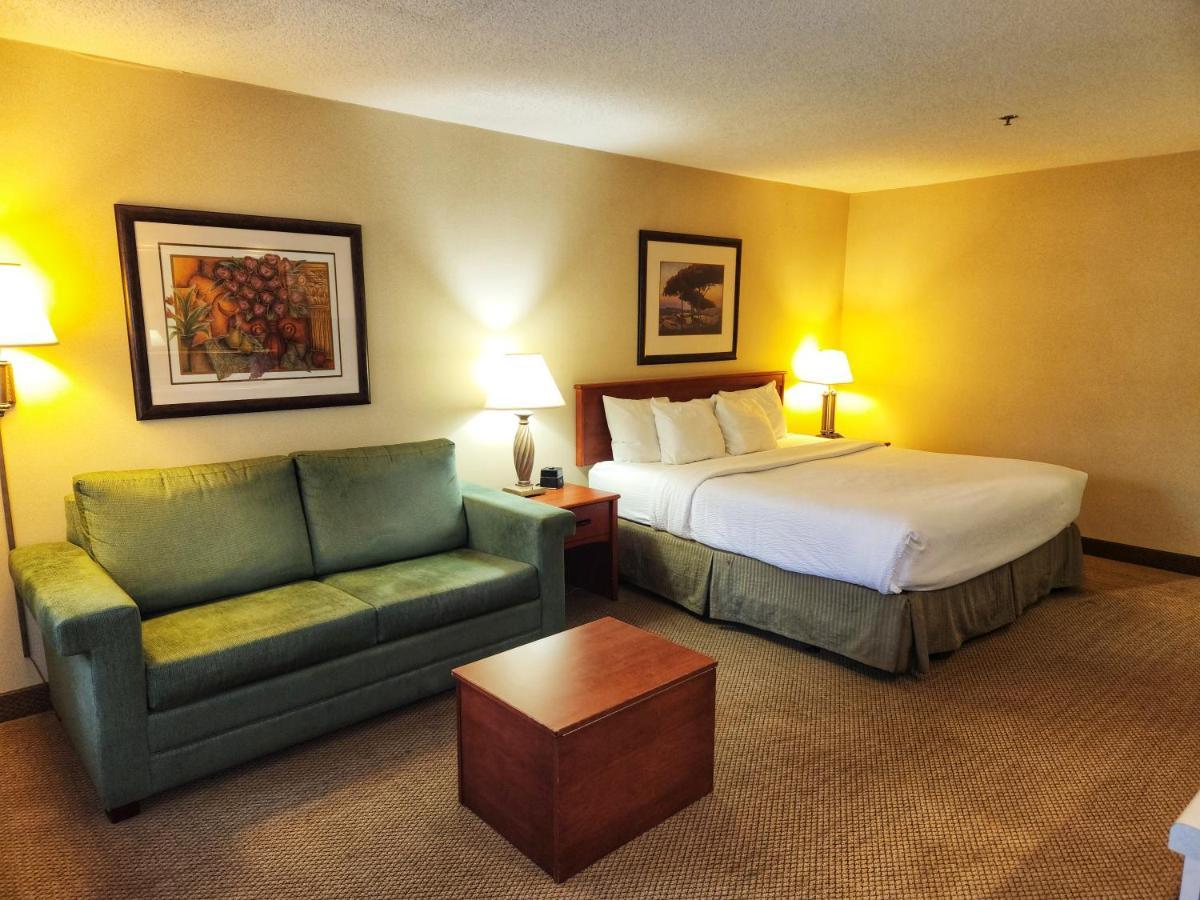 La Quinta By Wyndham Appleton College Avenue Hotell Exteriör bild