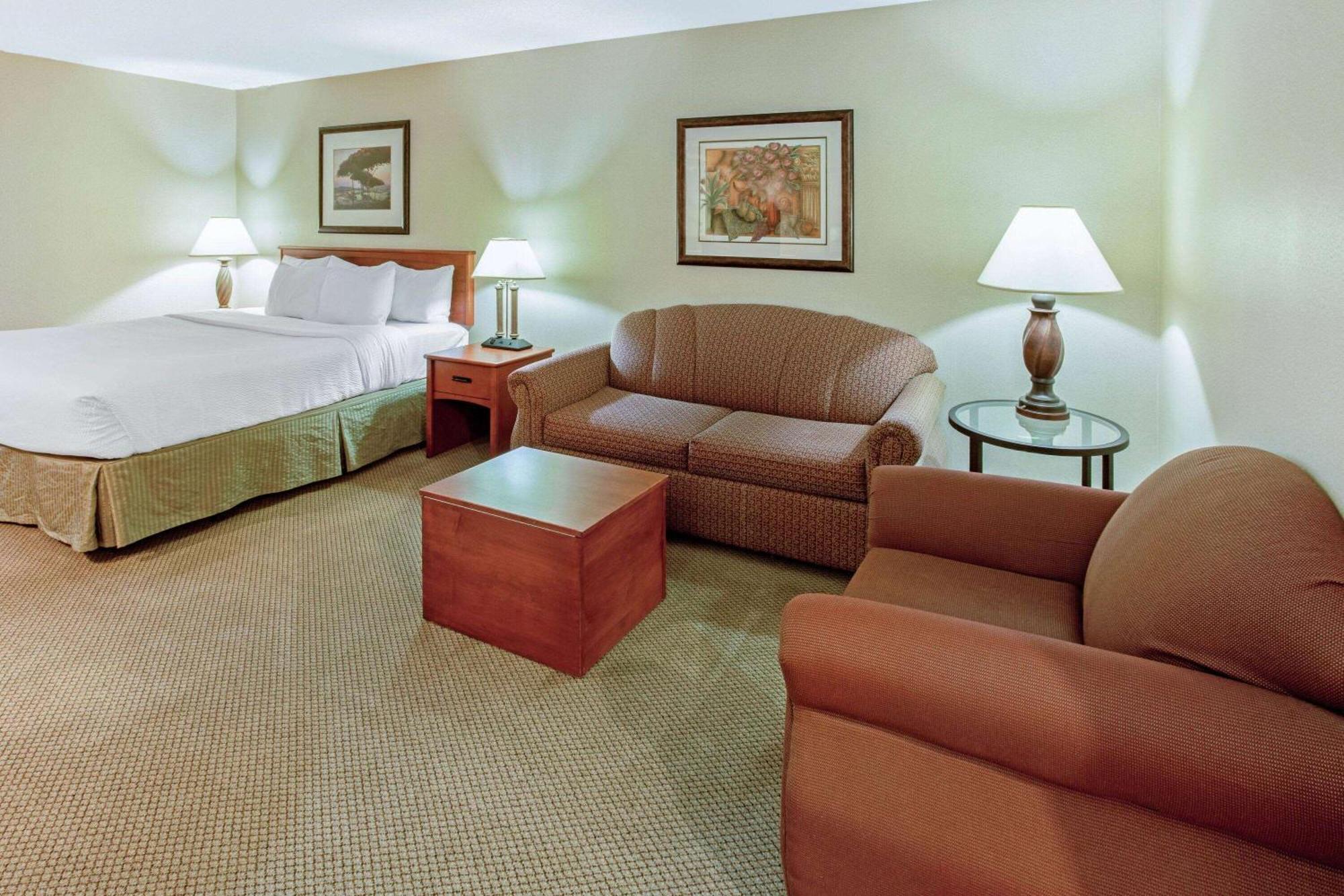 La Quinta By Wyndham Appleton College Avenue Hotell Exteriör bild